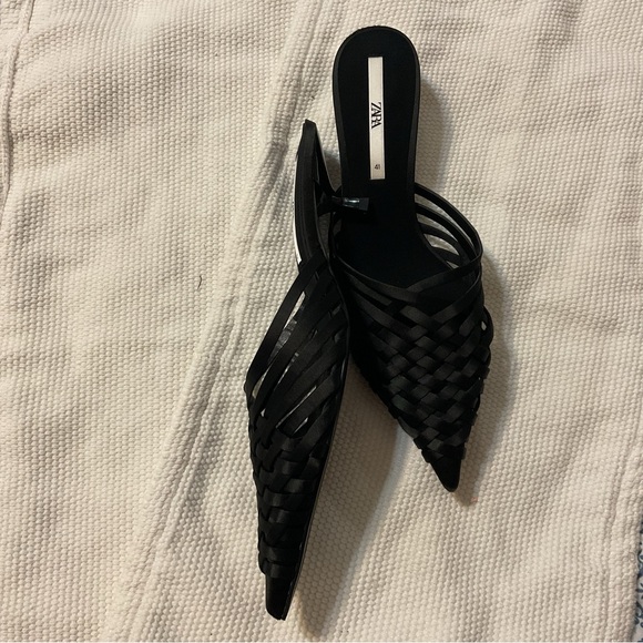 Zara Black Point Slide Heels Size  41 NWOT - Picture 4 of 6